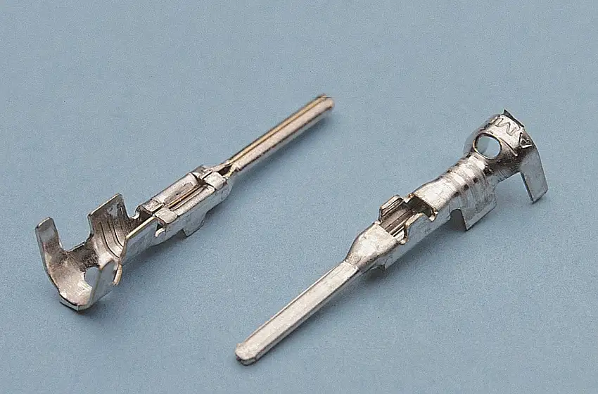 SODISE - Fiche mâle pour connecteur étanche - 17309