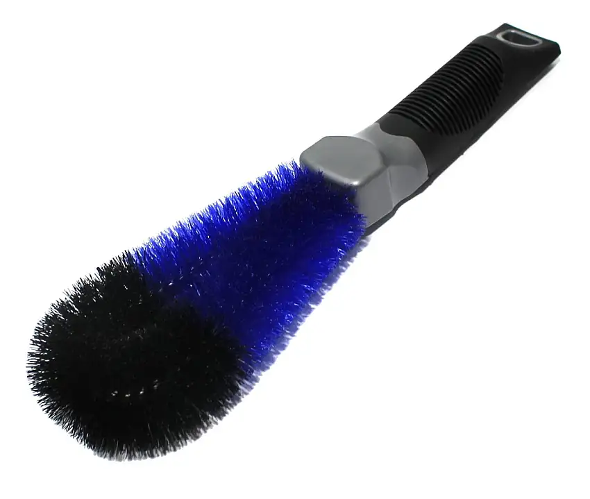 BROSSE à JANTES UCARE LUXE AVEC POILS DOUX ET POIGNéE ERGONOMIQUE