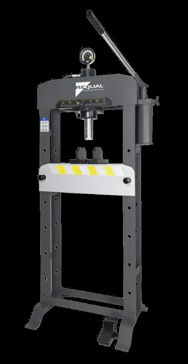 PRESSE D'ATELIER REQUAL PNEUMATIQUE ET HYDRAULIQUE AVEC PéDALE 30 TONNES
