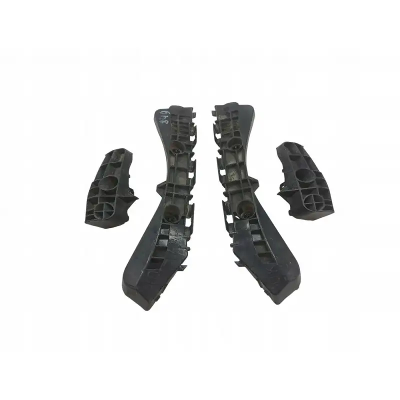 SUPPORT DE MONTAGE DE PARE-CHOCS  Toyota Auris I (2006-2012)