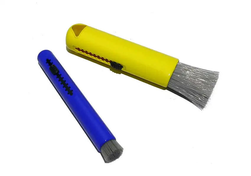 BROSSES DE DETAILING UCARE 2 PIèCES POUR TABLEAU DE BORD ET AéRATEURS SANS POUSSIèRE