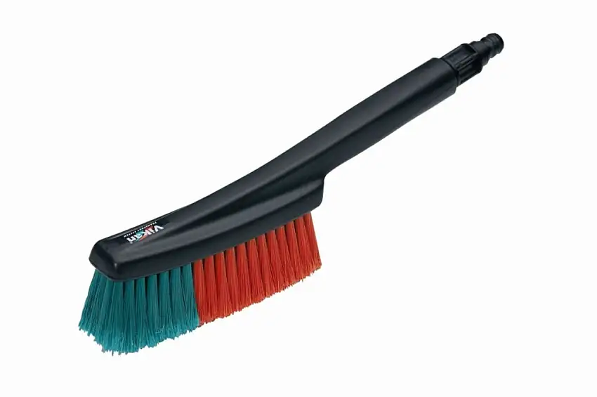 BROSSE à MAIN DOUCE VIKAN AVEC ALIMENTATION EN EAU ET RACCORD GARDENA